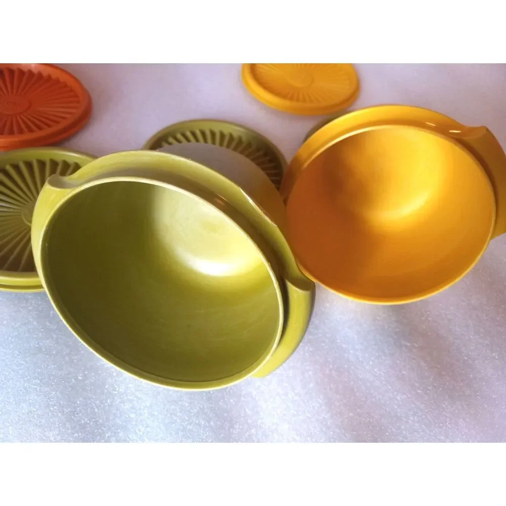 Set of 3 Vintage Tupperware 886 Servalier Bowls with 2 Extra Green Sunburst Lids